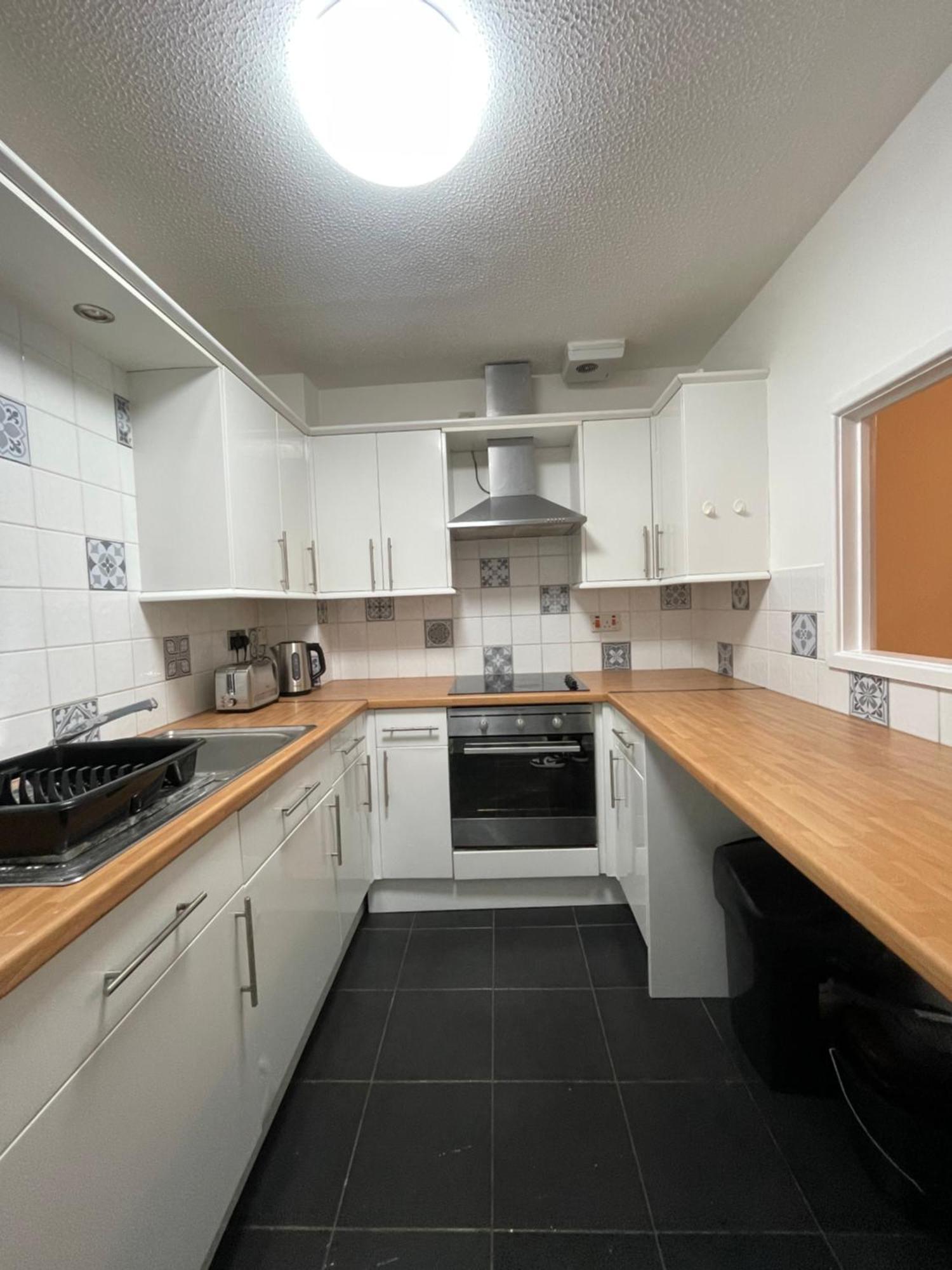 Cardiff Bay Apartment With Parking 외부 사진